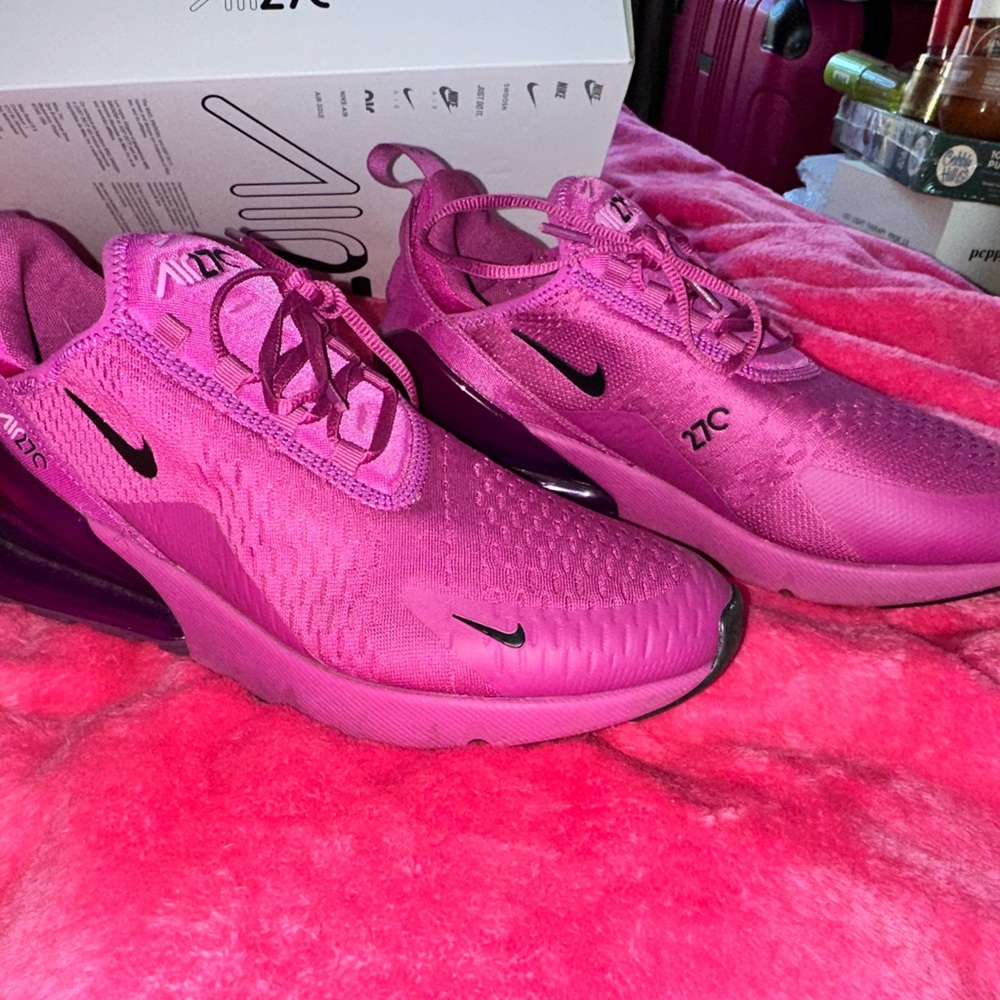 Nike Women's Hot Fuchsia Air Max 270